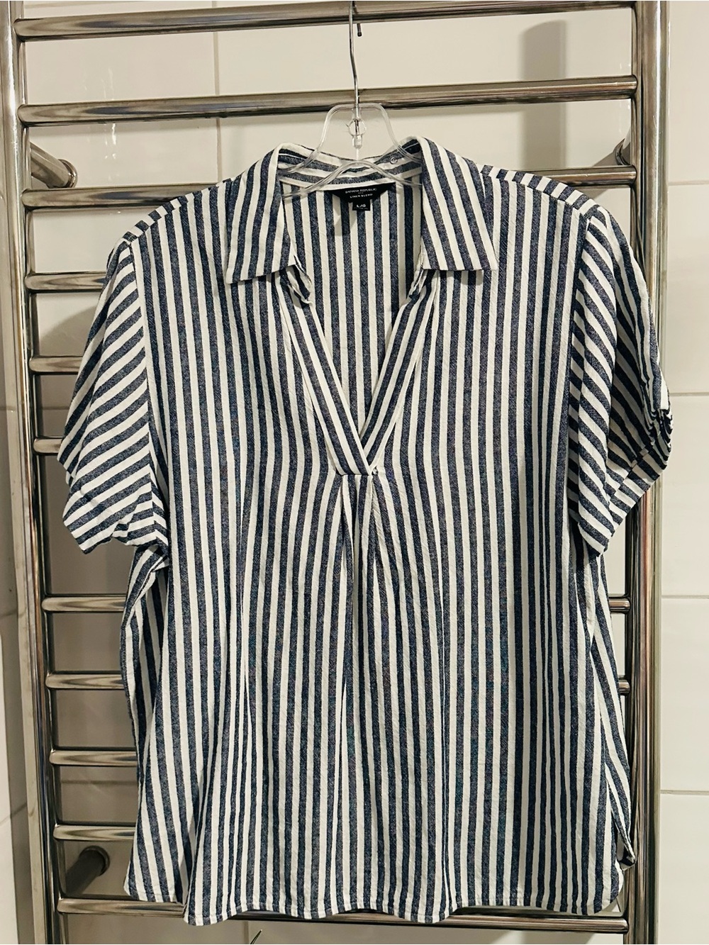 Banana Republic Striped Linen Blend Blouse in Blue & White Size Large